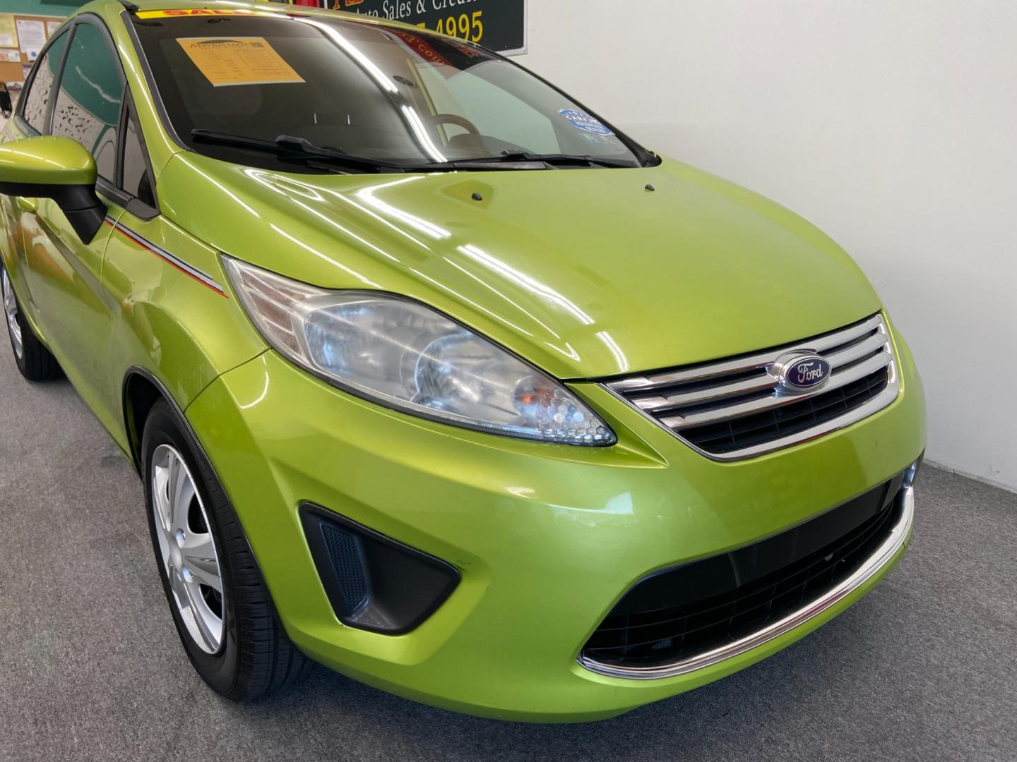 2012 GREEN Ford Fiesta SE Hatchback (3FADP4EJ7CM) with an 1.6L L4 DOHC 16V engine, located at 533 S West End Blvd., Quakertown, PA, 18951, (877) 257-4995, 40.343994, -75.303604 - Photo#1